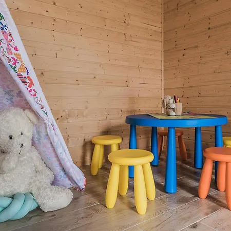 Summer House In D Browa By The Sea *